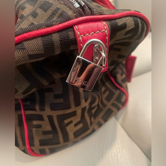 Authentic Fendi Small Satchel 👜 - Picture 4 of 4
